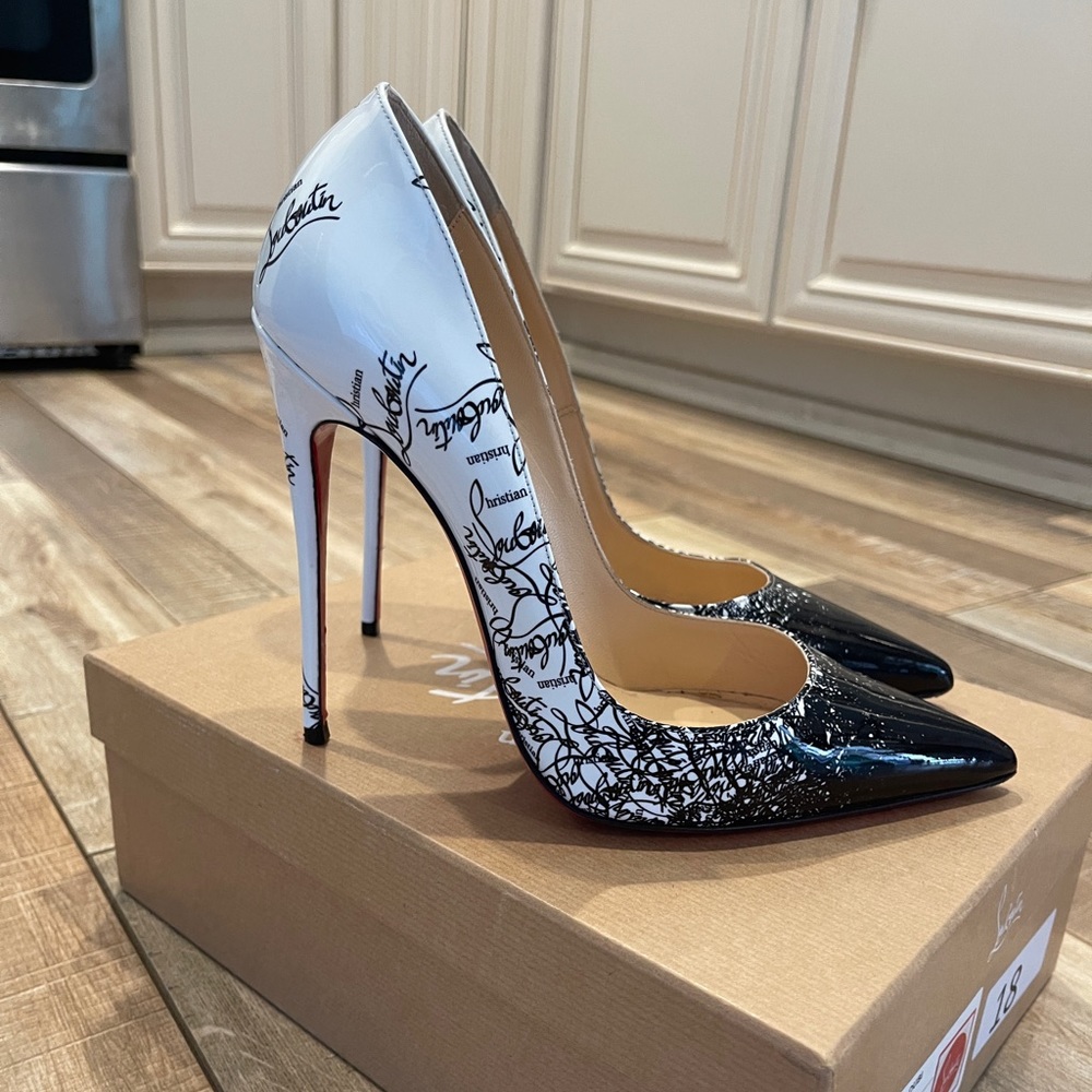 Christian Louboutin So Kate 120 size 40